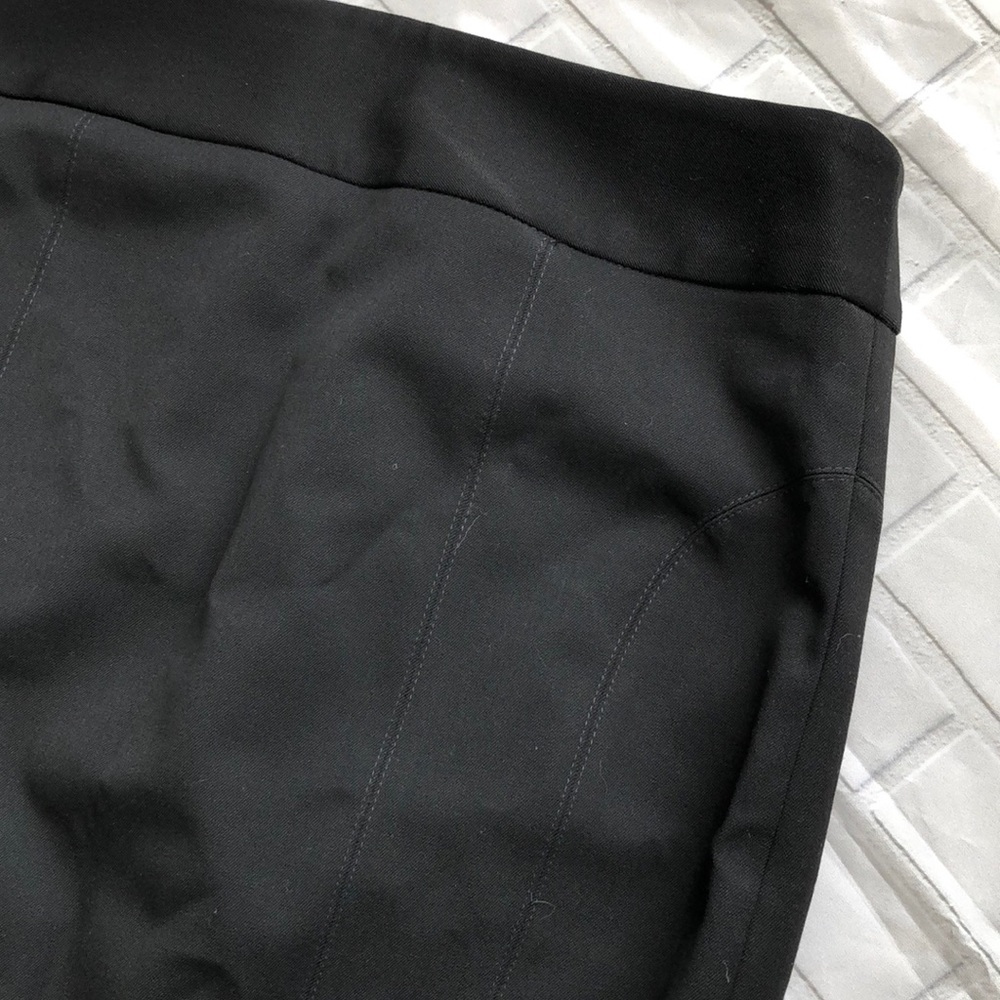 Express Skirt - Picture 2 of 6